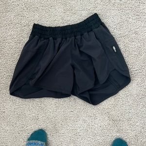 Lululemon run short, older style